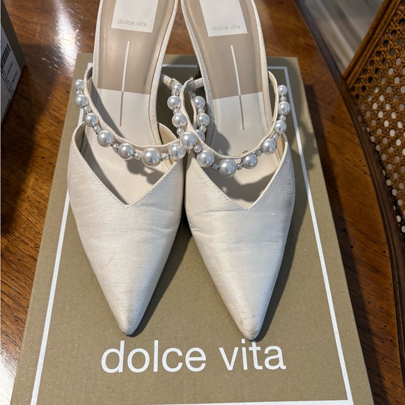 Dolce Vita Women's White Pearl-Adorned Heels - Picture 1 of 4
